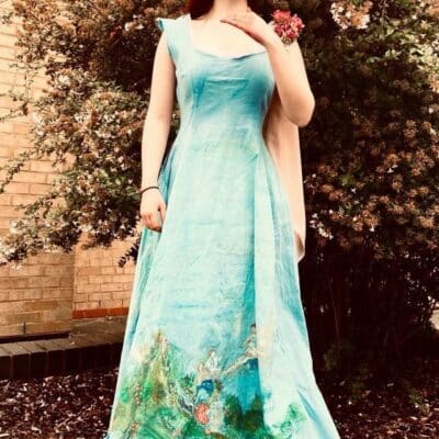 Seren's blue dress