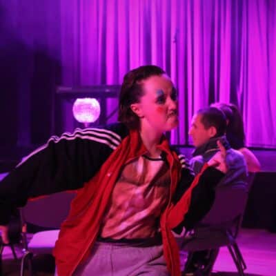 mia worth in a perfomance of cabaret