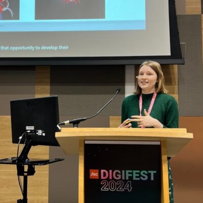 emily presenting at digifest