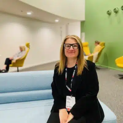 Digital Media lecturer Sarah presents at worldwide education conference