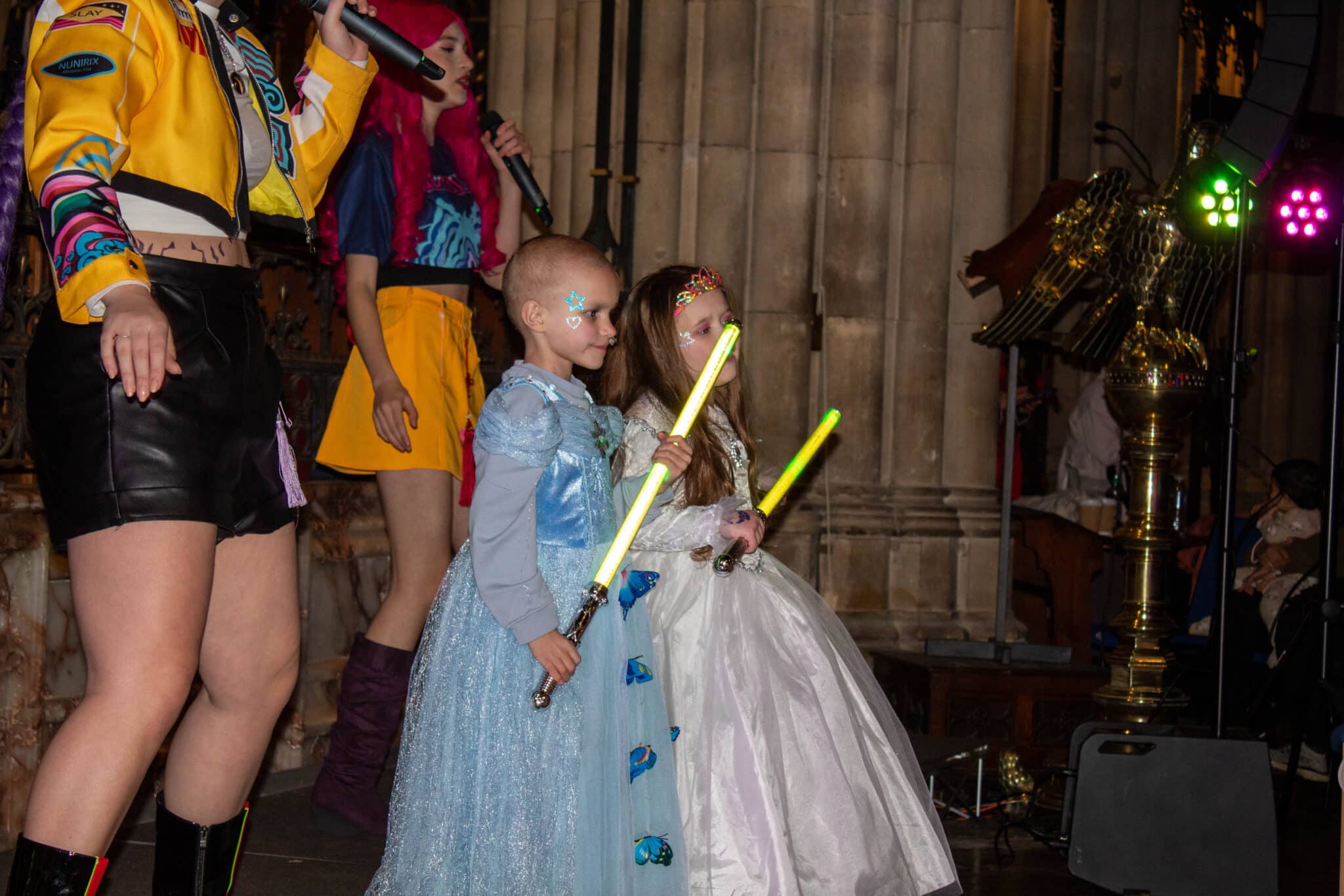 children with lightsabers
